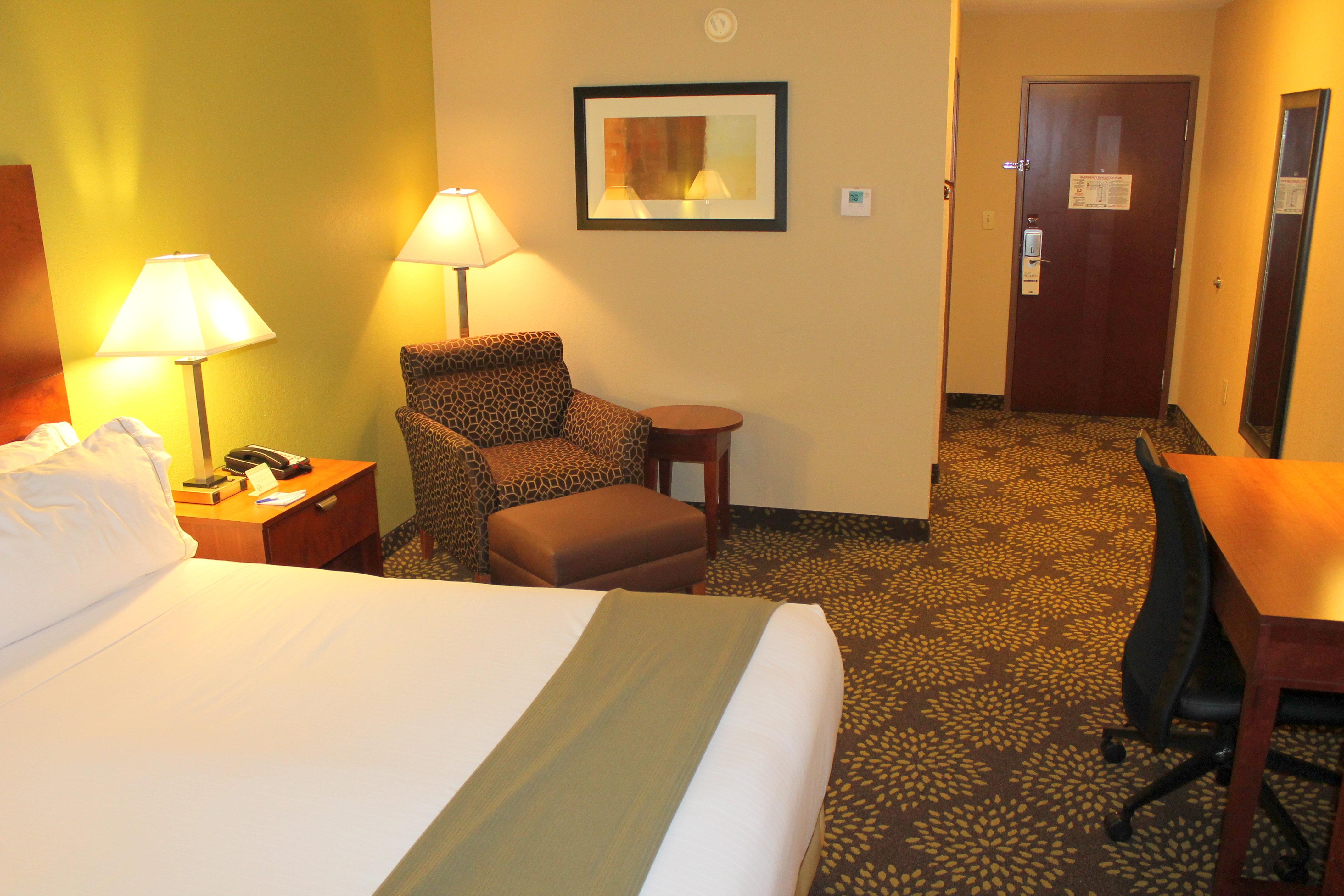 Holiday Inn Express Hotel & Suites Starkville, An Ihg Hotel Zewnętrze zdjęcie