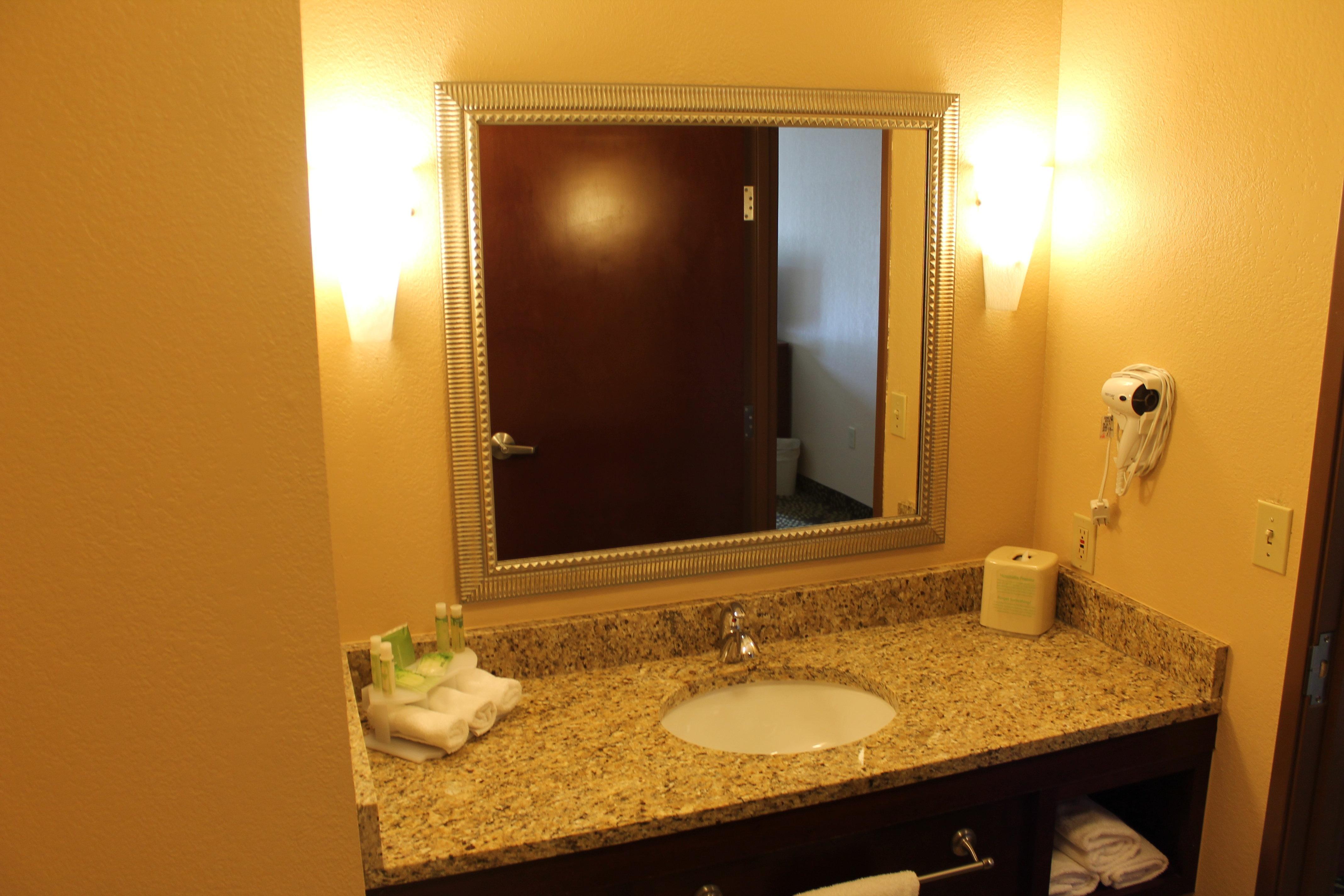 Holiday Inn Express Hotel & Suites Starkville, An Ihg Hotel Zewnętrze zdjęcie