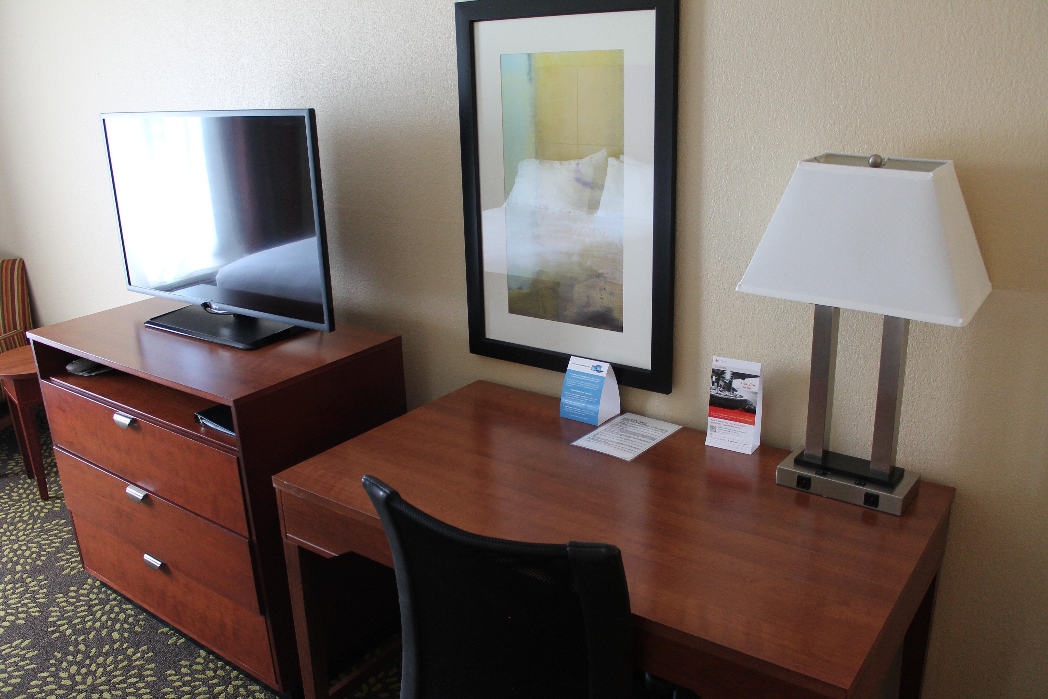 Holiday Inn Express Hotel & Suites Starkville, An Ihg Hotel Zewnętrze zdjęcie