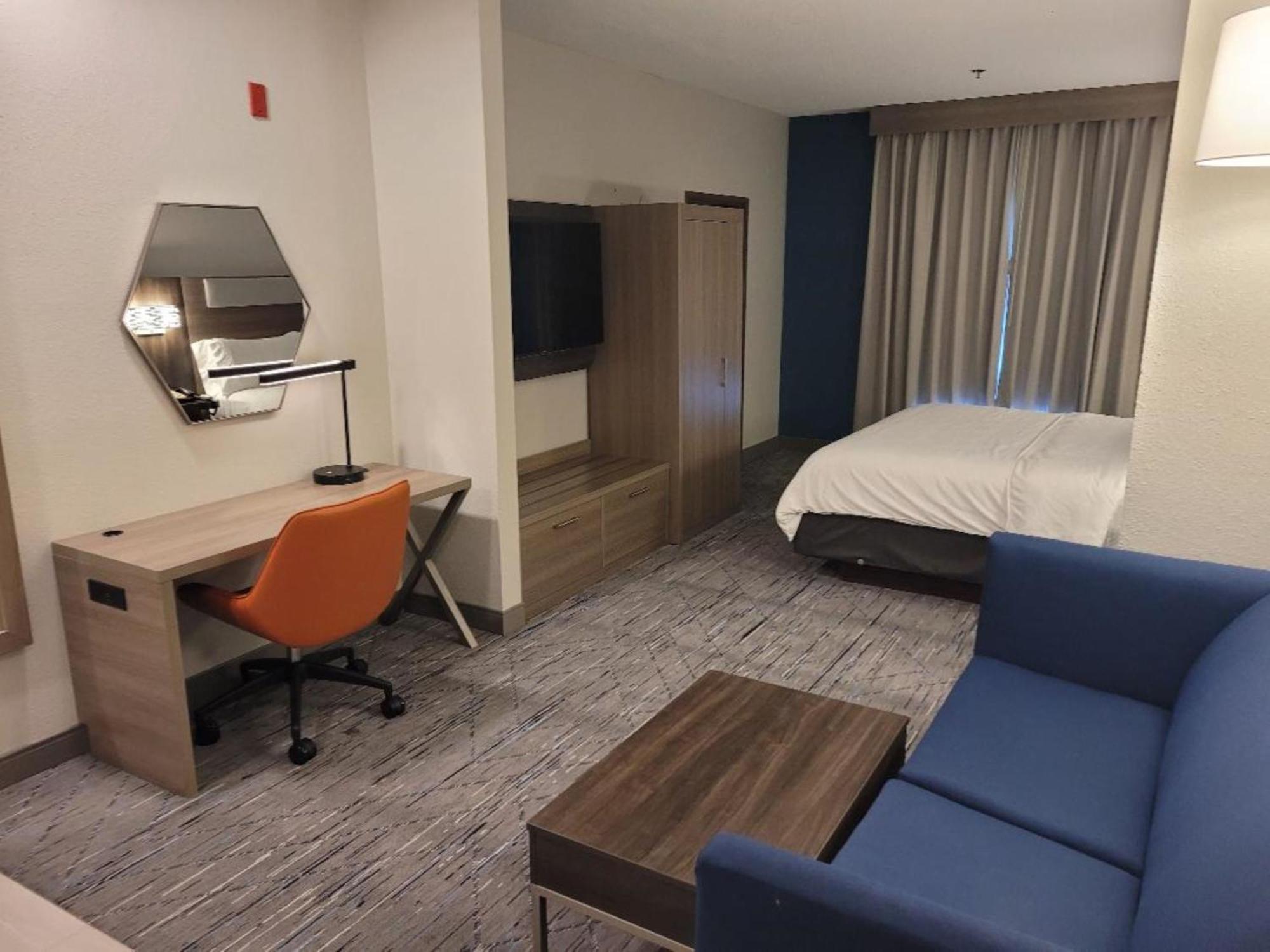 Holiday Inn Express Hotel & Suites Starkville, An Ihg Hotel Zewnętrze zdjęcie