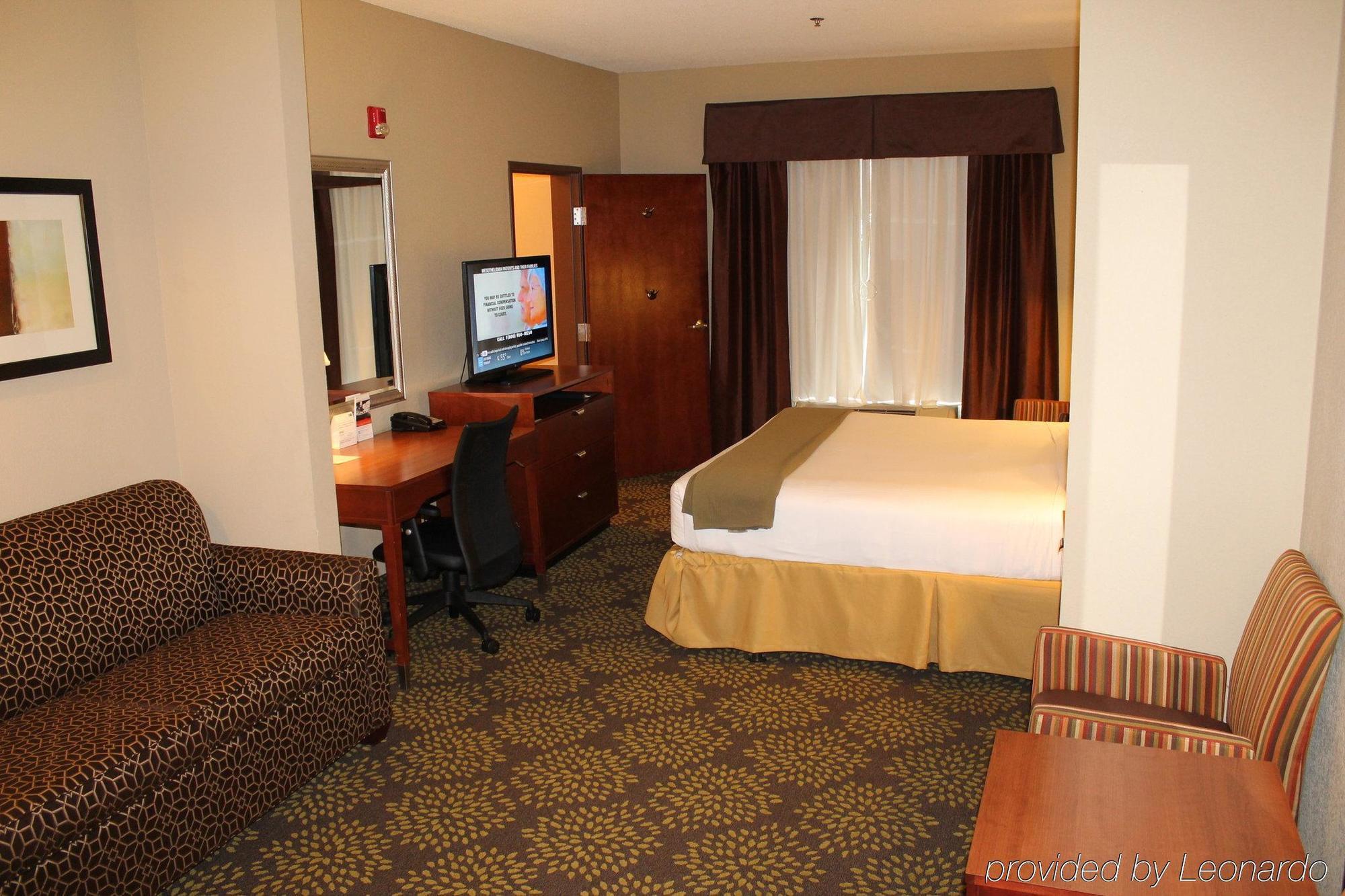Holiday Inn Express Hotel & Suites Starkville, An Ihg Hotel Zewnętrze zdjęcie
