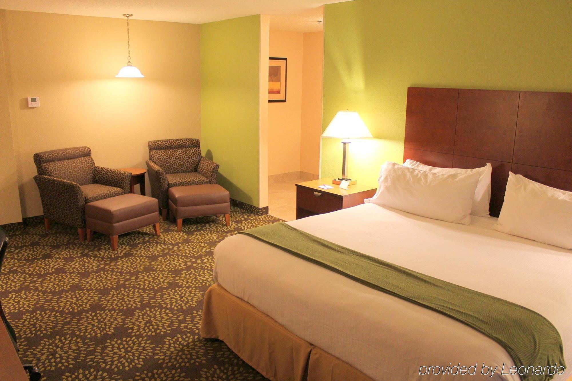 Holiday Inn Express Hotel & Suites Starkville, An Ihg Hotel Zewnętrze zdjęcie